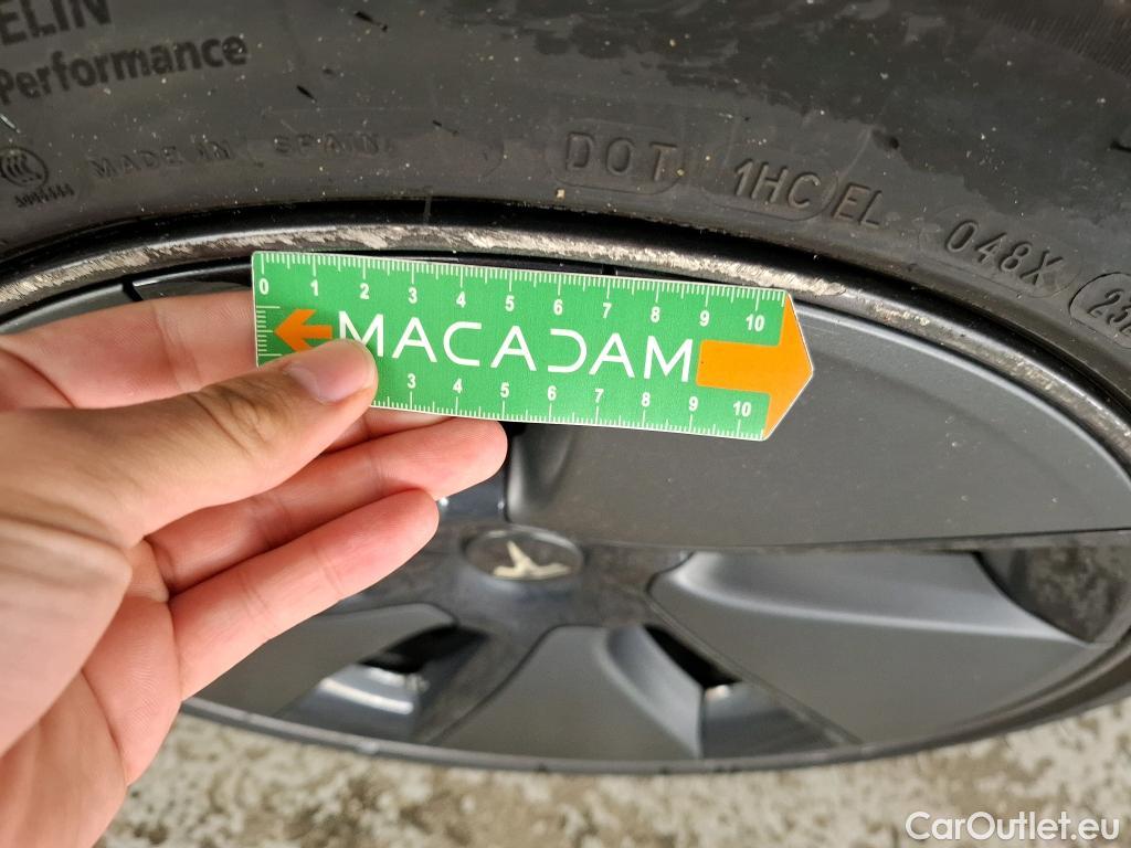  Tesla  Model 3 TESLA  / 2018 / 4P / Berline Grande Autonomie Dual Motor AWD #4