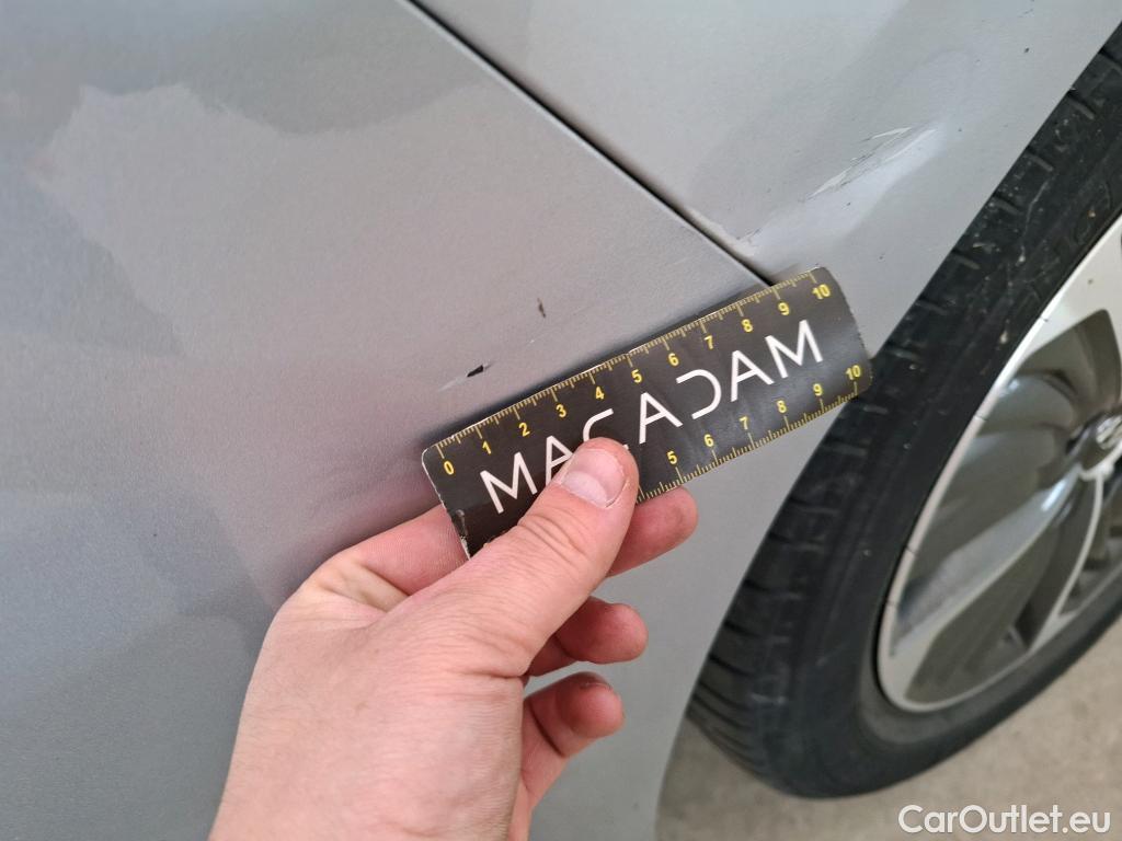  Hyundai   Ioniq HYUNDAI / 2019 / 5P / Berline 1.6 PLUG-IN EXECUTIVE #36