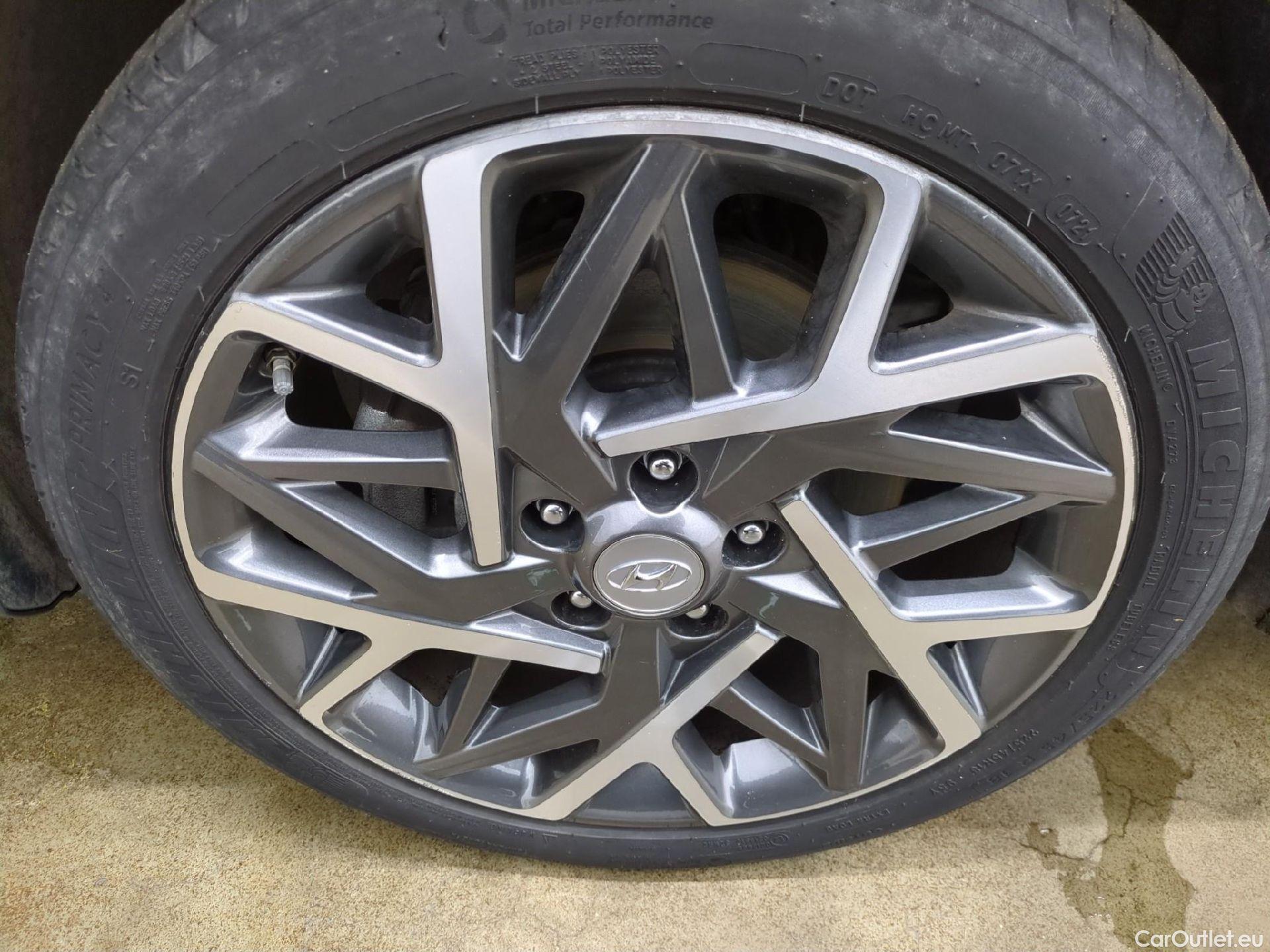  Hyundai  Konna Kona Creative Hybrid 2WD 1.6 GDI 140CV BVA6 E6d #12