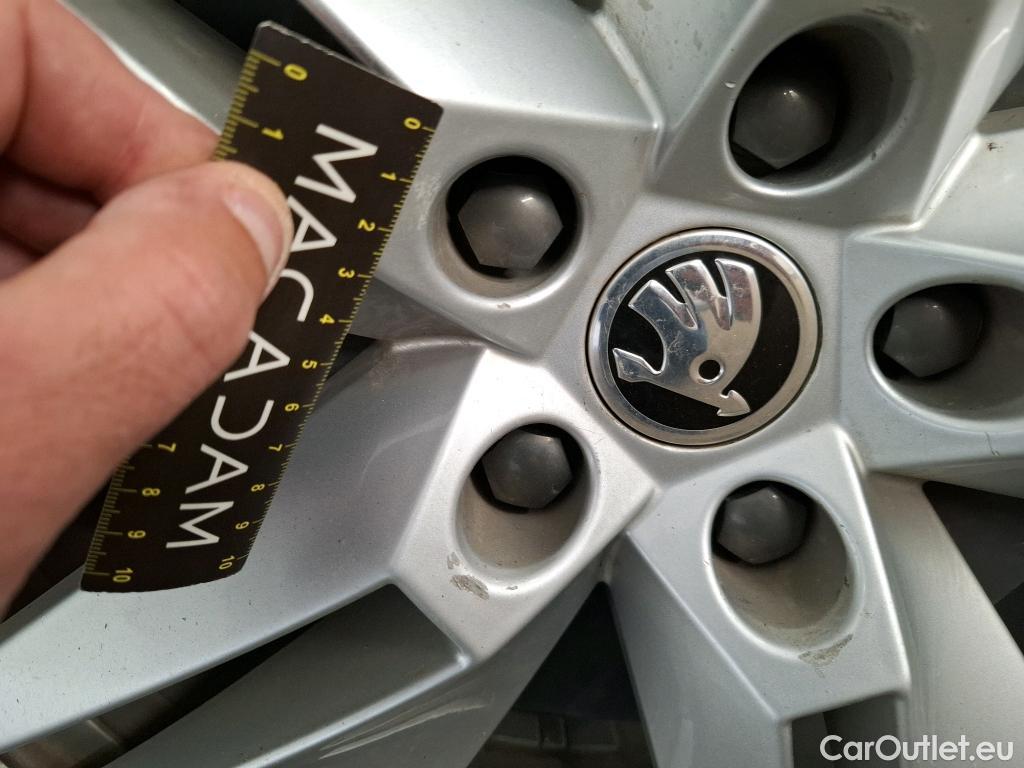  Skoda  ENYAQ  iV 80 Loft 82kWh BVA #49