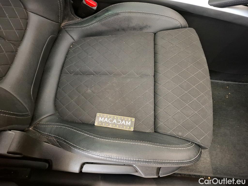  Renault  Kadjar RENAULT  / 2018 / 5P / Crossover Intens TCe 160 FAP #26