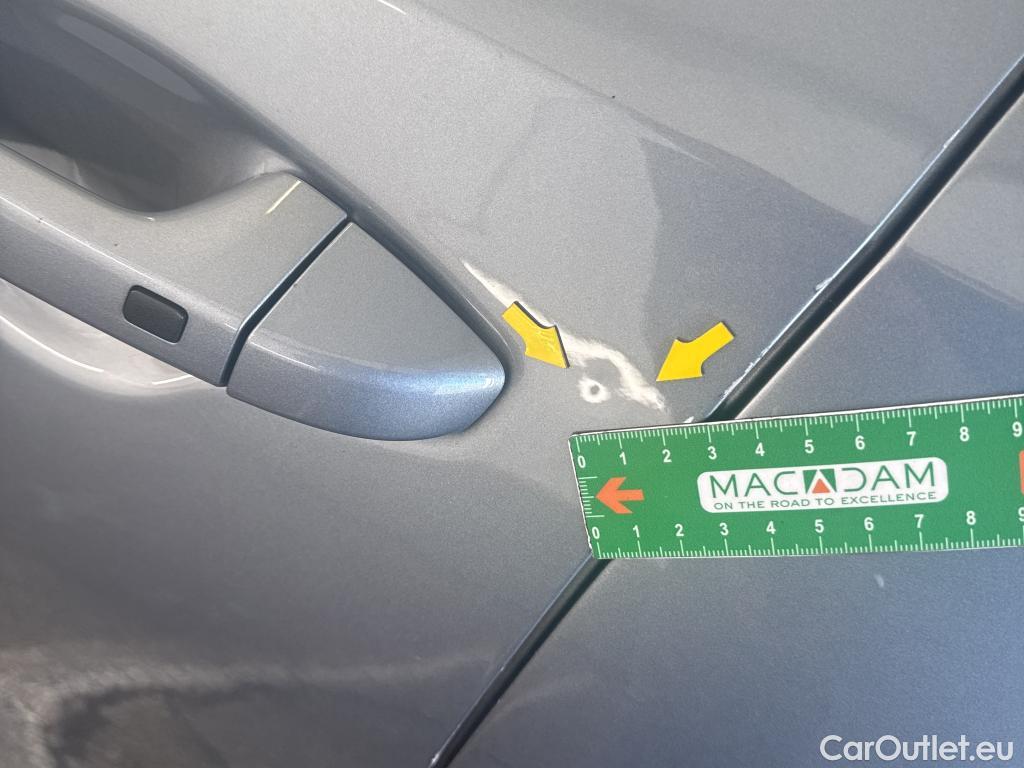  KIA  XCeed KIA  / 2019 / 5P / Crossover 1.6 GDI ISG ISG PHEV DESIGN DCT6 #2