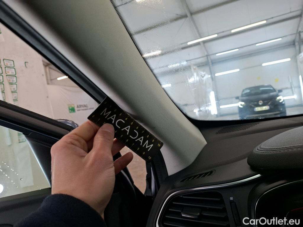  Renault  Kadjar RENAULT  / 2018 / 5P / Crossover Intens TCe 160 FAP #31