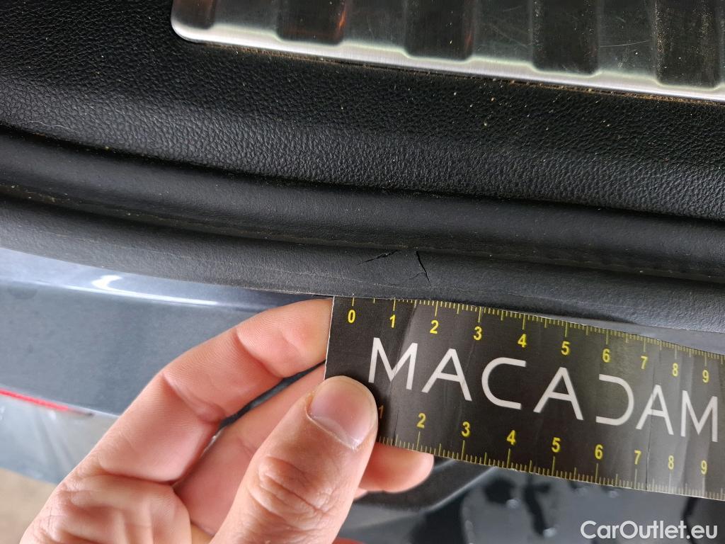  Renault  Kadjar RENAULT  / 2018 / 5P / Crossover Intens TCe 160 FAP #2