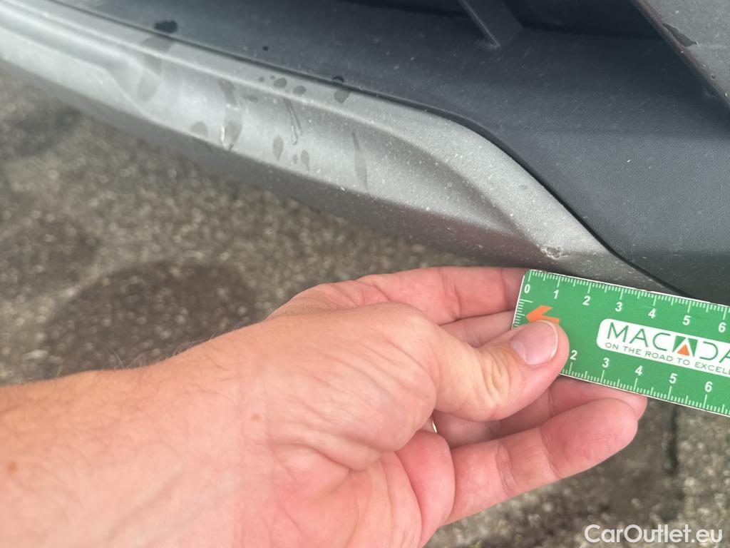  Renault  Arkana RENAULT  / 2021 / 5P / SUV Evolution mild hybrid 140 EDC -22 #29