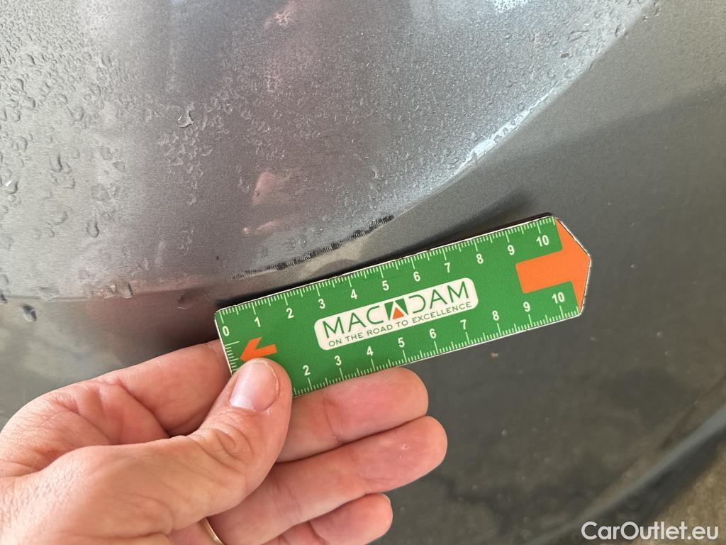  Renault  Arkana RENAULT  / 2021 / 5P / SUV Evolution mild hybrid 140 EDC -22 #8