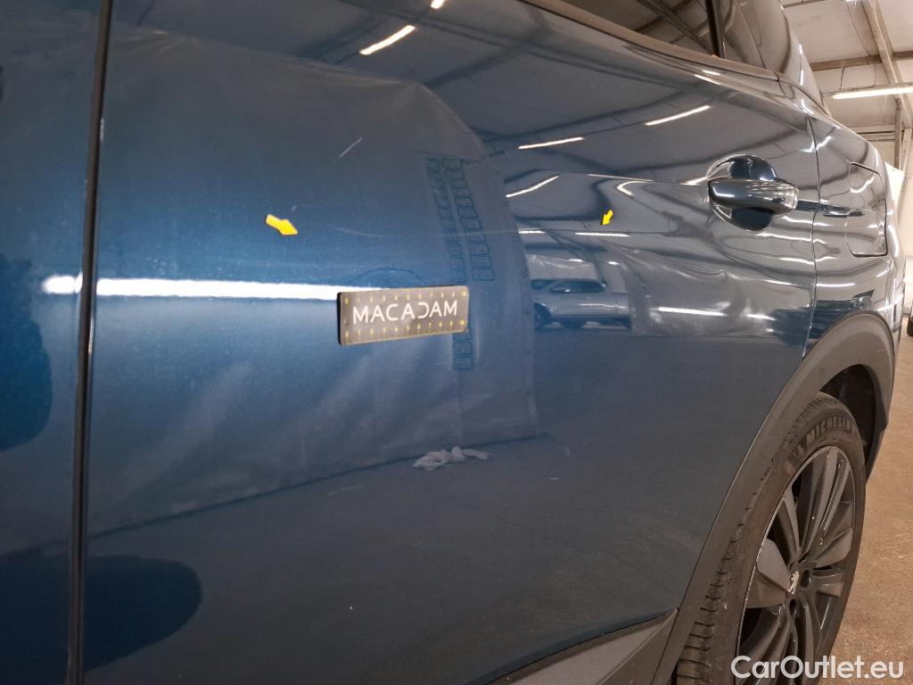  Peugeot  3008 PEUGEOT  / 2020 / 5P / SUV 1.6 HYBRID4 300 E-EAT8 GT Pack #21