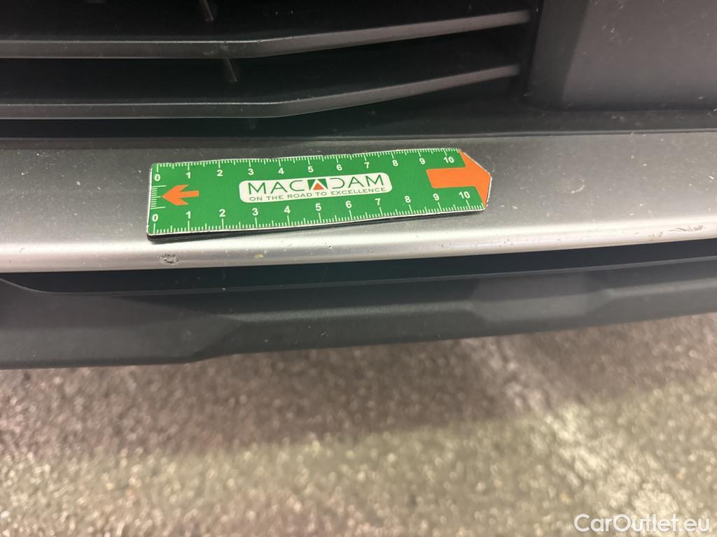  Peugeot  3008  Active Pack 1.2 PureTech 130CV BVA8 E6d #21