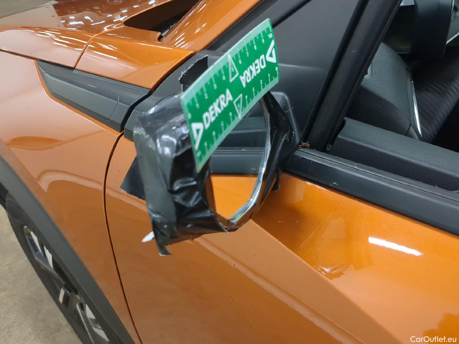  Peugeot  2008  Allure Pack 1.5 HDi 110CV BVM6 E6d #18