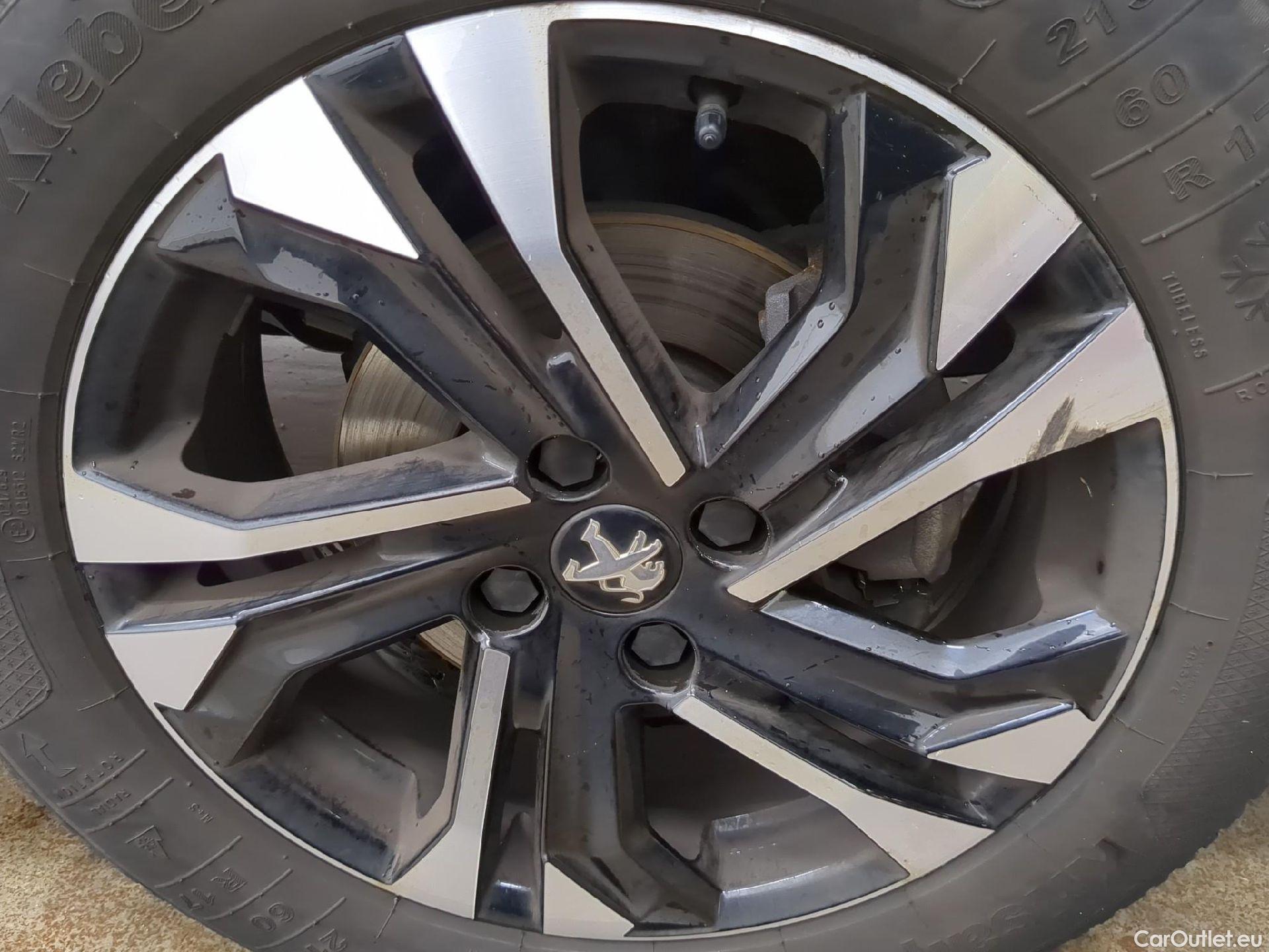  Peugeot  2008  Allure Pack 1.5 HDi 110CV BVM6 E6d #5