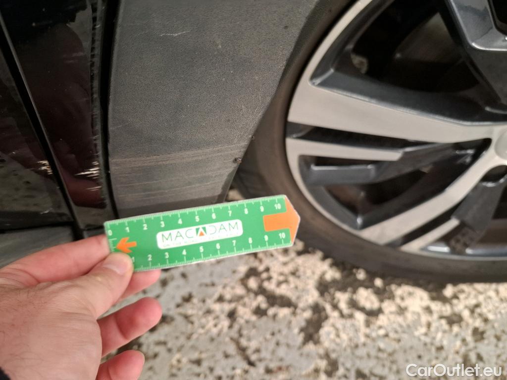  Peugeot  3008  Allure Business 1.5 HDi 130CV BVA8 E6d #17