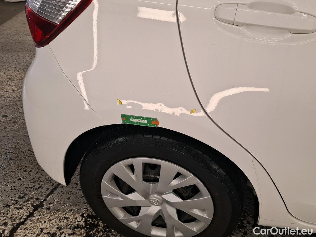  Toyota  Yaris TOYOTA  Hybride / 2017 / 5P / Berline 1.5 VVT-I HYBRID France Business #3