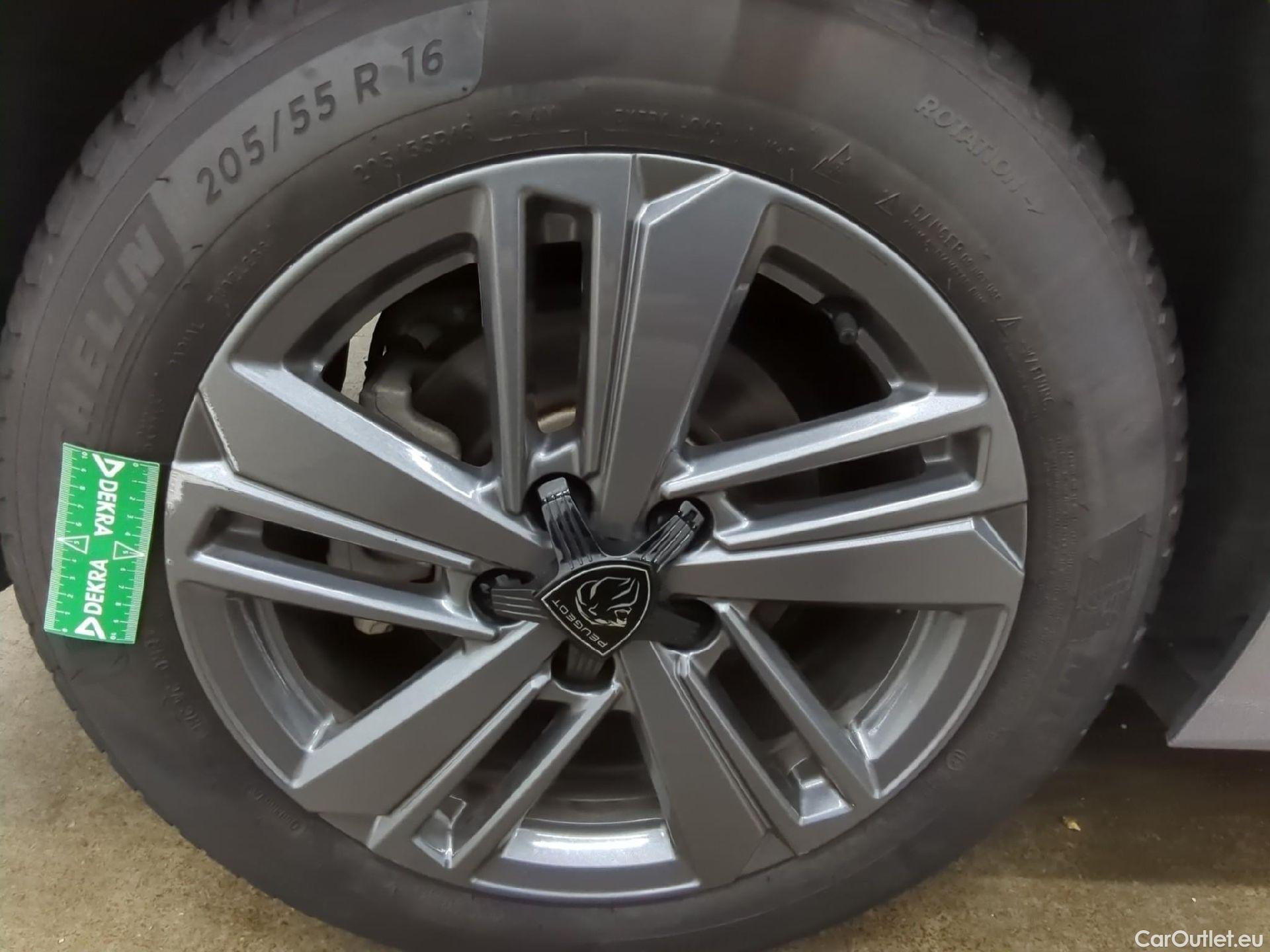  Peugeot  308  Active Pack 1.2 PureTech 130CV BVA8 E6d #2