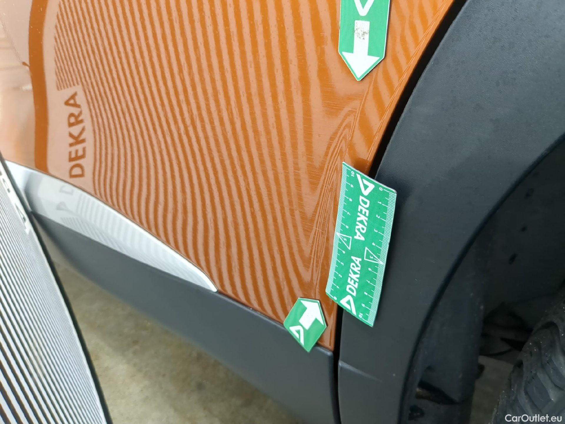  Peugeot  2008  Allure Pack 1.5 HDi 110CV BVM6 E6d #23