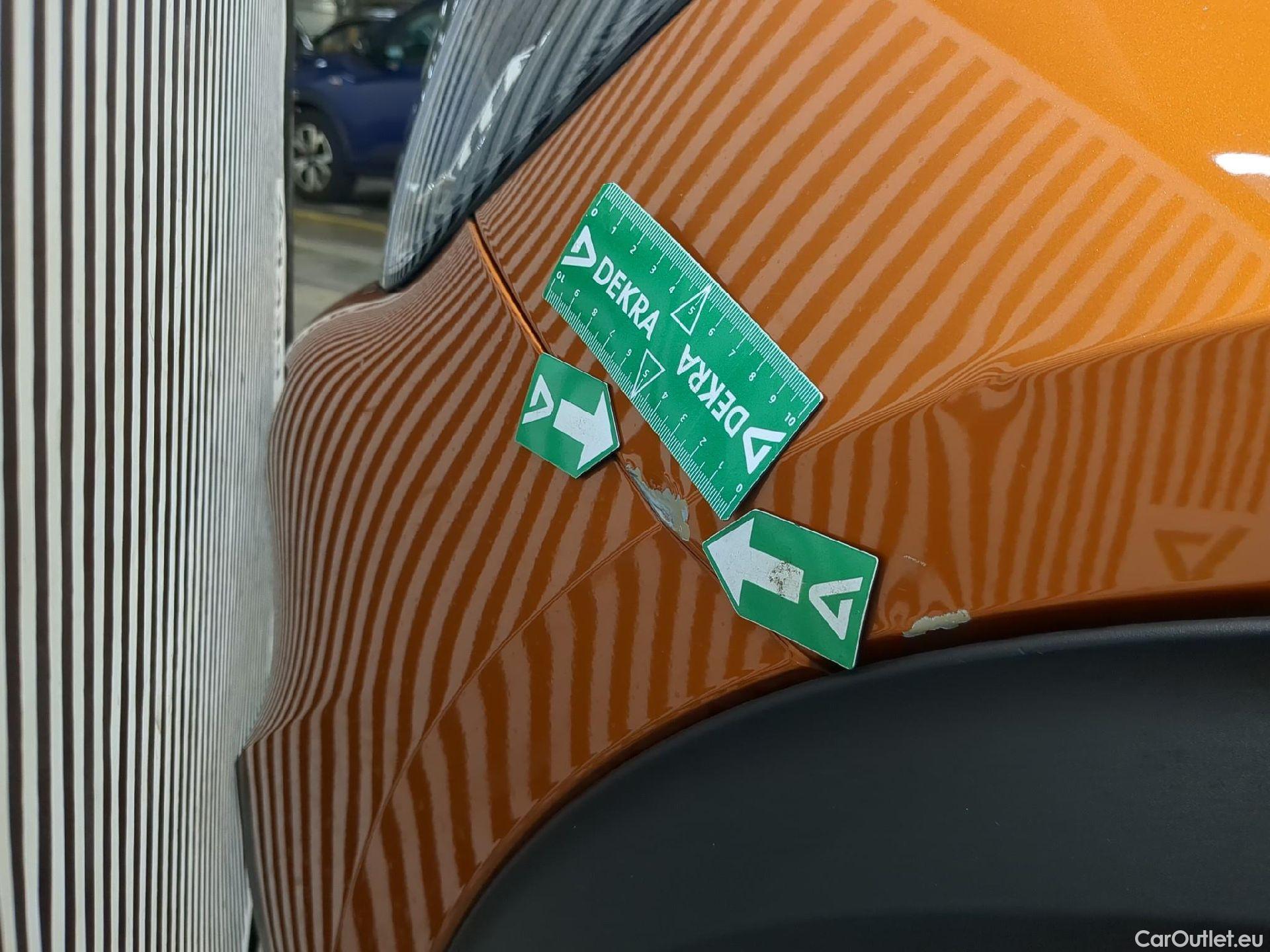  Peugeot  2008  Allure Pack 1.5 HDi 110CV BVM6 E6d #19