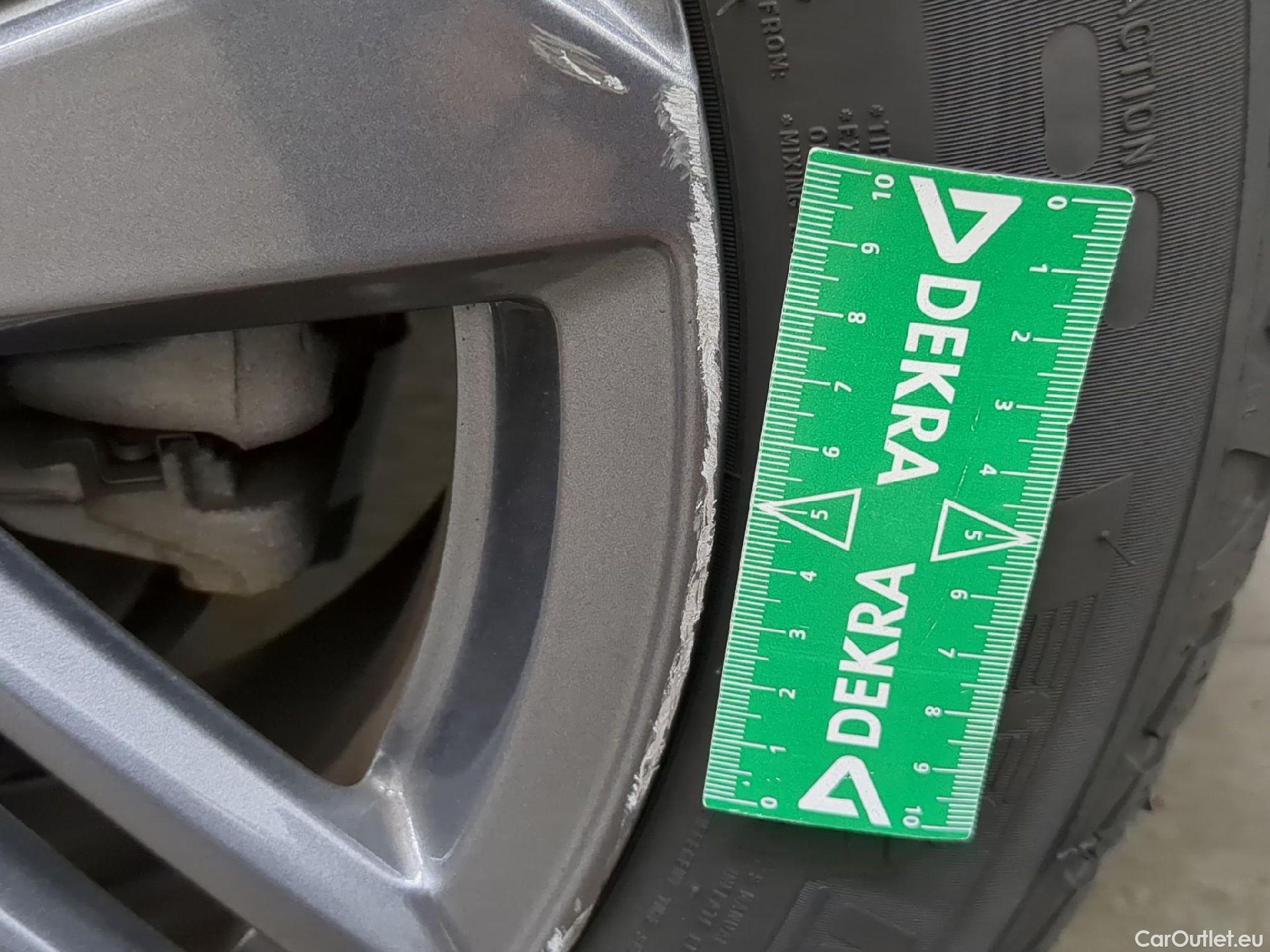  Peugeot  308  Active Pack 1.2 PureTech 130CV BVA8 E6d #13