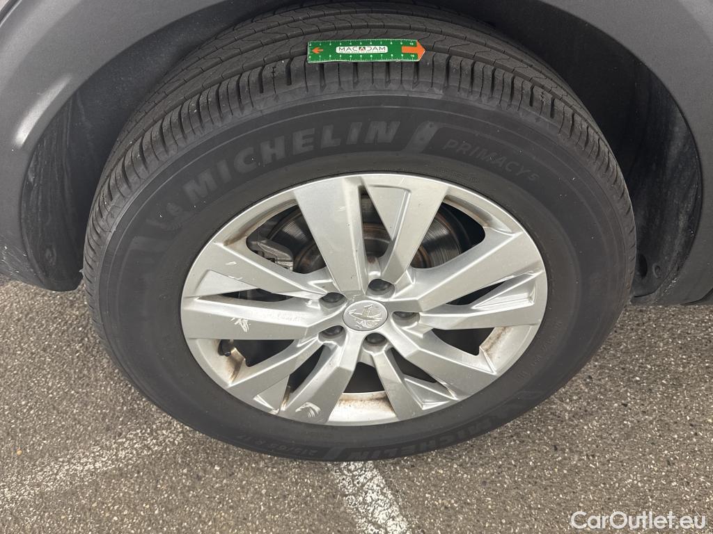  Peugeot  3008  Active Pack 1.2 PureTech 130CV BVA8 E6d #5