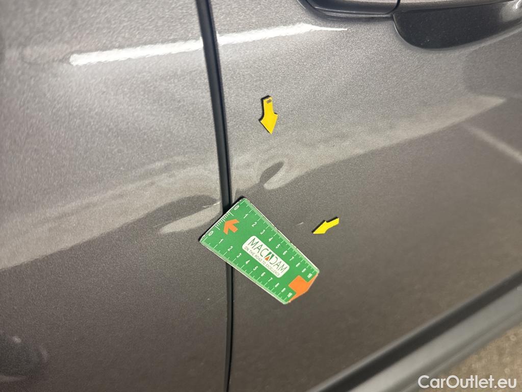  Peugeot  3008  Active Pack 1.2 PureTech 130CV BVA8 E6d #13