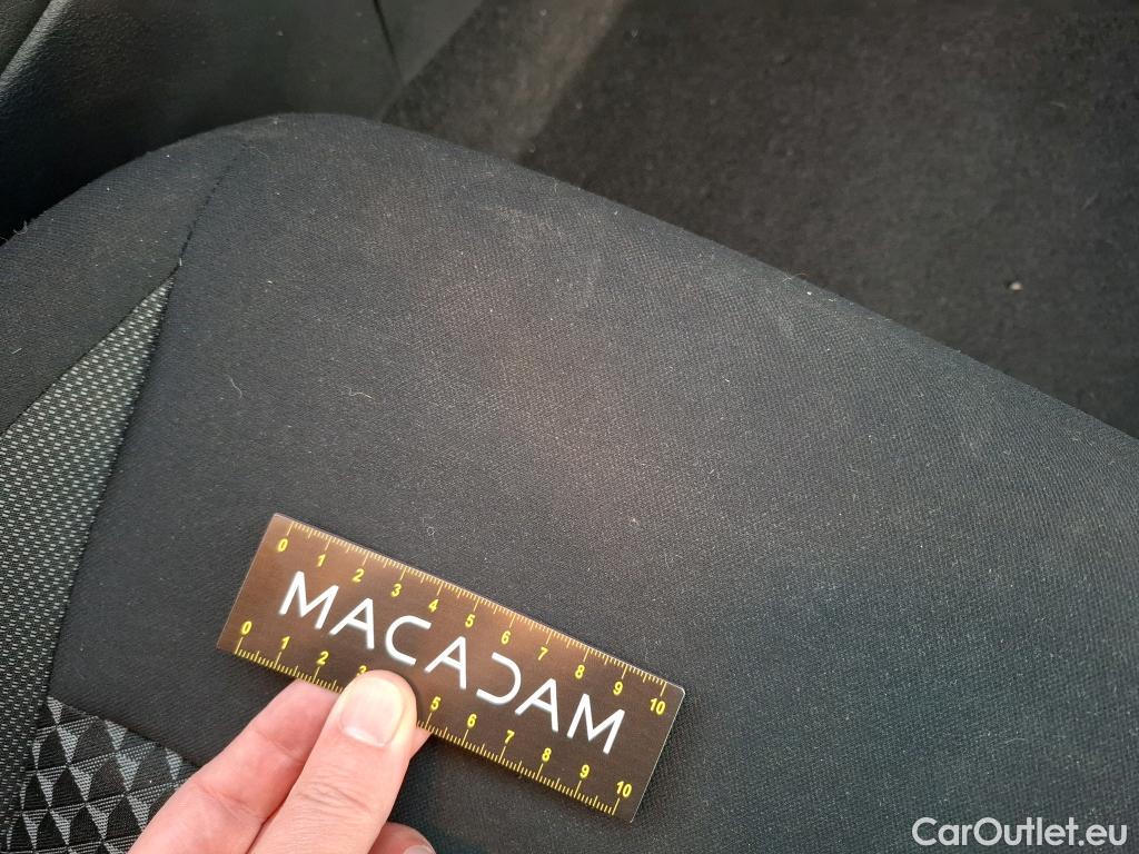  Nissan  Micra NISSAN  / 2016 / 5P / Berline IG-T 92 Business Edition #30