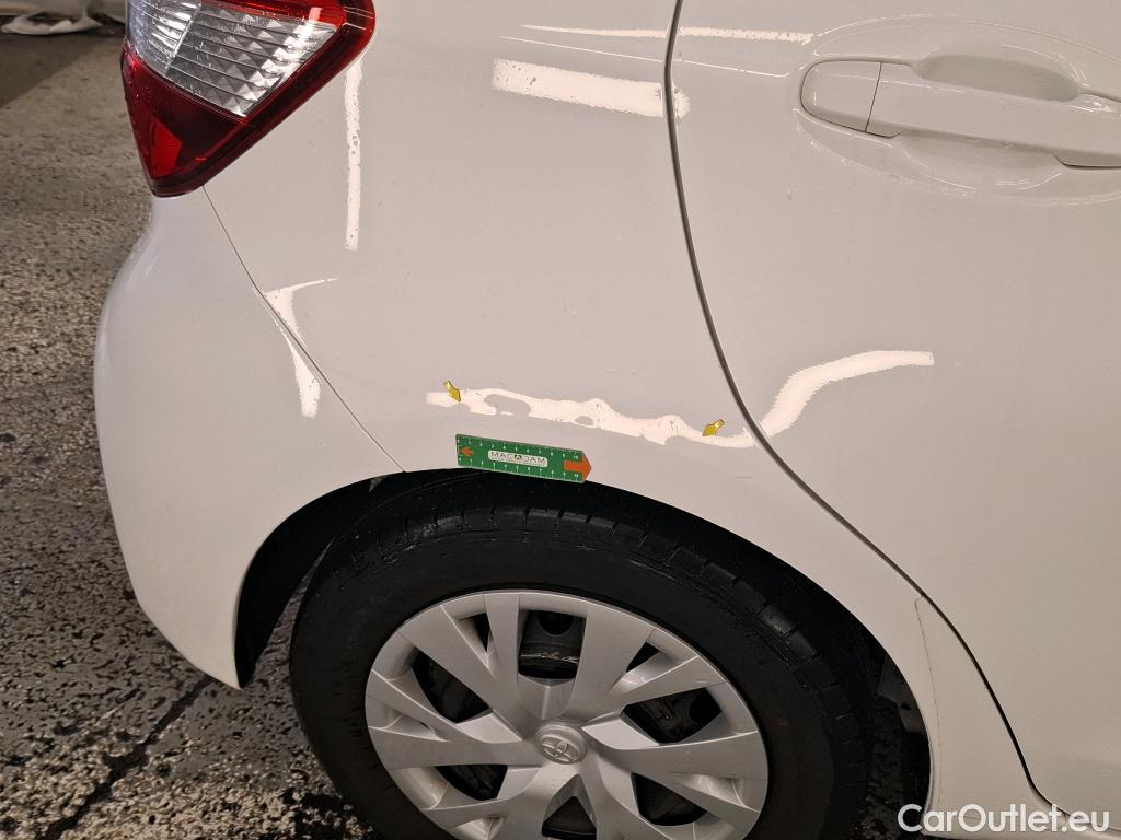  Toyota  Yaris TOYOTA  Hybride / 2017 / 5P / Berline 1.5 VVT-I HYBRID France Business #2