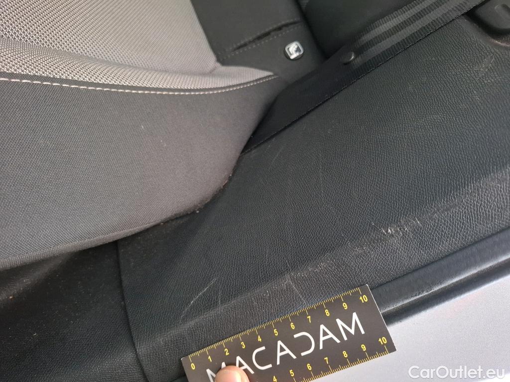  Seat  Leon SEAT  Sportstourer / 2020 / 5P / Break 1.0 eTSI 110 DSG S&S Style Business #19