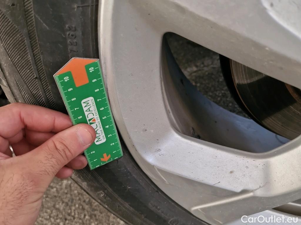  Citroen  C5 CITROEN  Aircross / 2018 / 5P / SUV Hybrid 225 ë-EAT8 Business #29