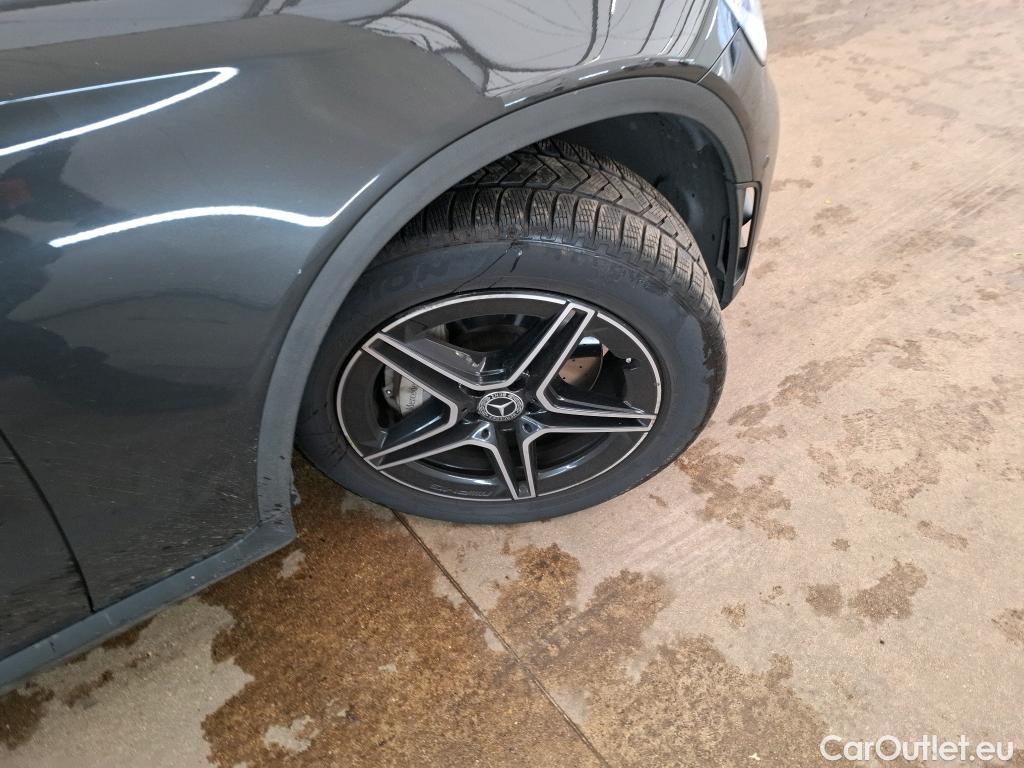  Mercedes  G-Klasee MERCEDES-BENZ GLC / 2019 / 5P / SUV GLC 200 d AMG Line #23