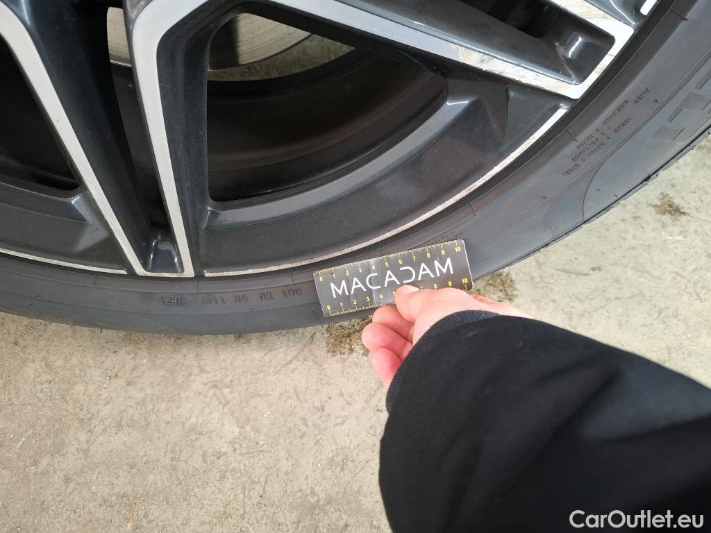  Mercedes  G-Klasee MERCEDES-BENZ GLC / 2019 / 5P / SUV GLC 200 d AMG Line #21