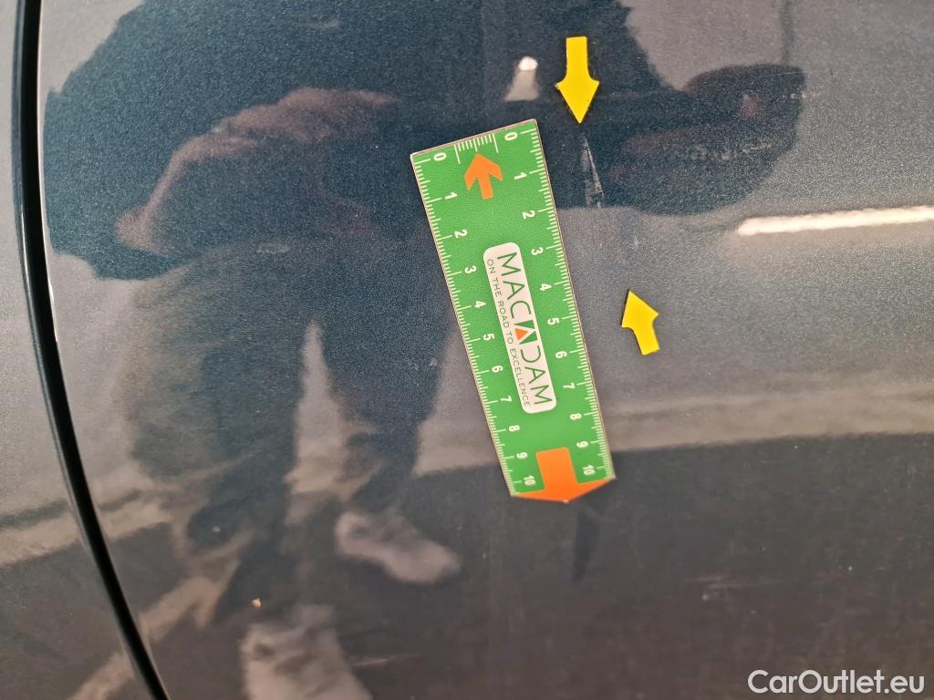  Citroen  C5 CITROEN  Aircross / 2018 / 5P / SUV Hybrid 225 ë-EAT8 Business #59