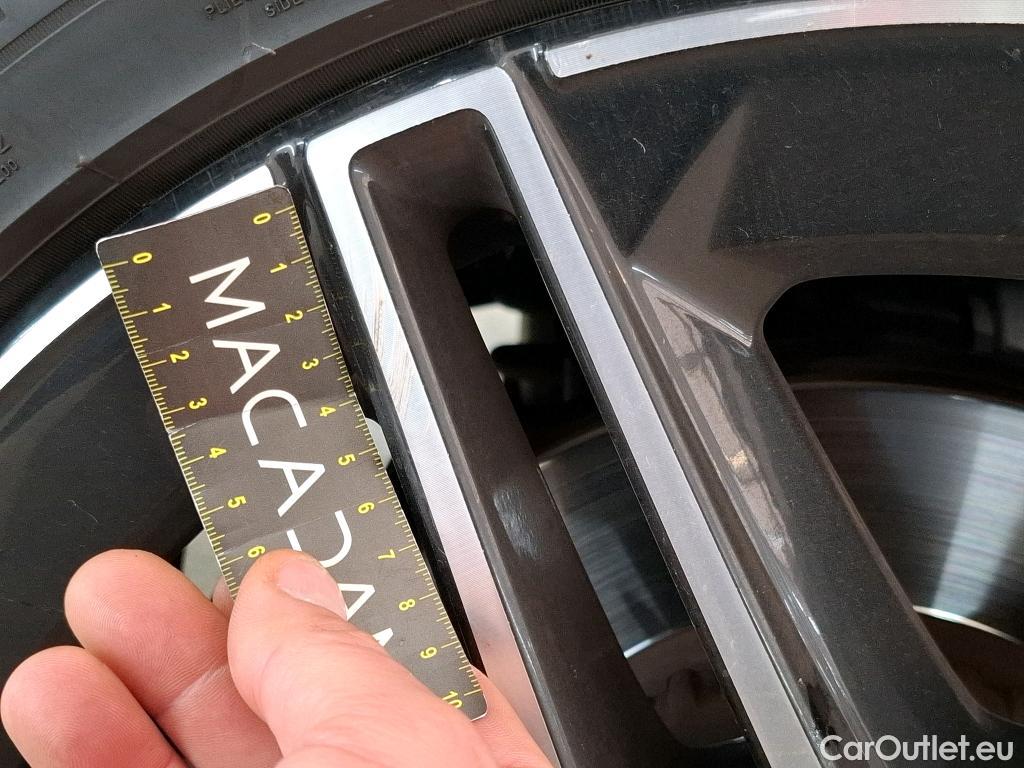  Mercedes  G-Klasee MERCEDES-BENZ GLC / 2019 / 5P / SUV GLC 200 d AMG Line #36