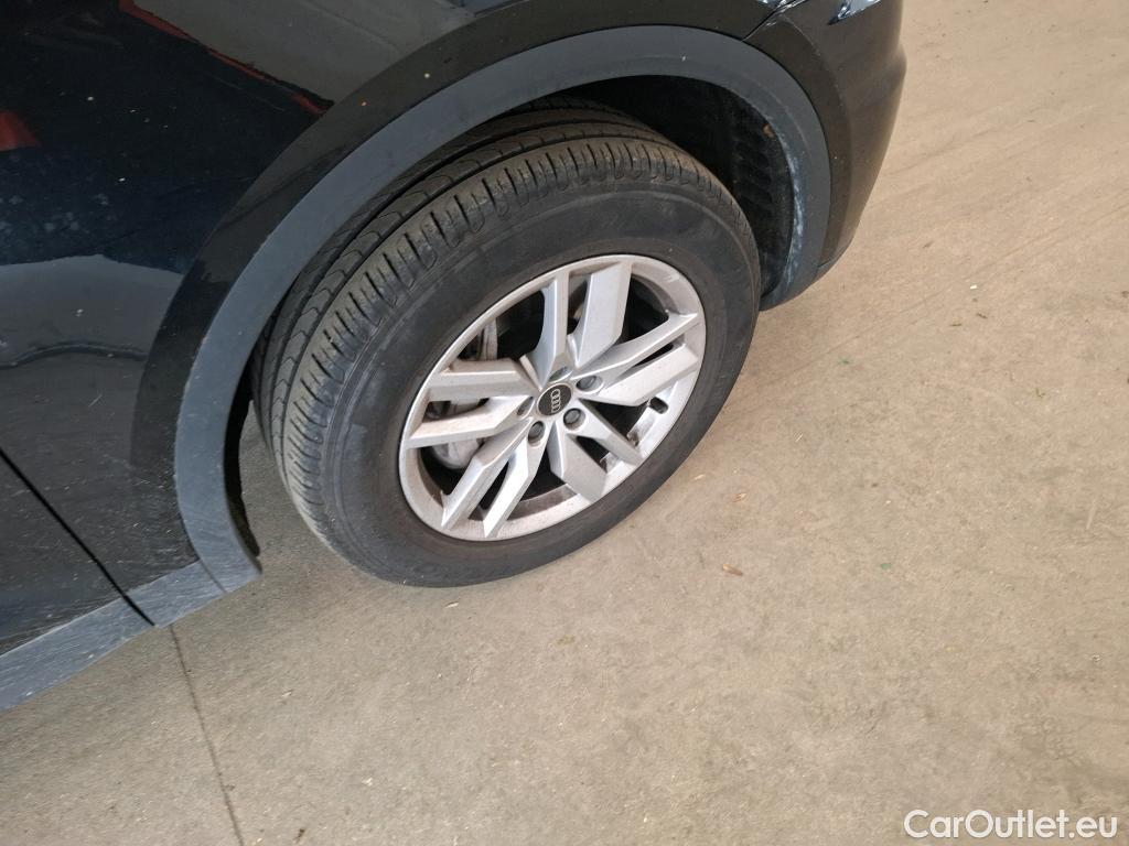  Audi  Q5 AUDI  / 2016 / 5P / SUV 50 TFSI e 299 QTT S TRONIC 7 BUS EXEC #51