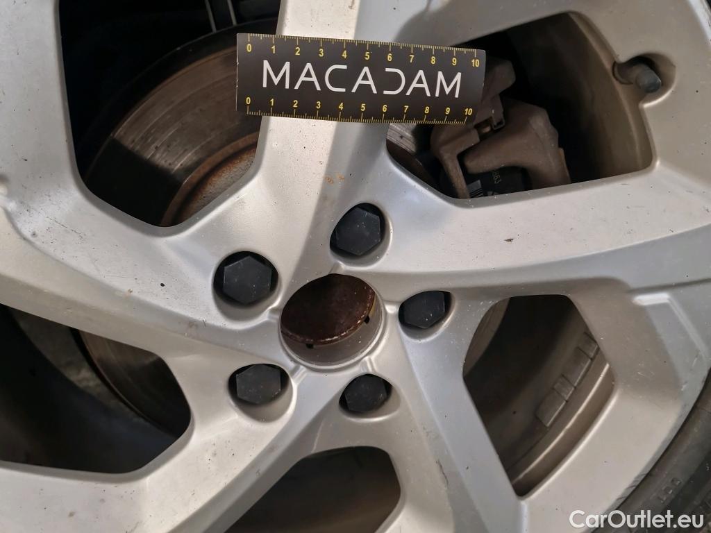  Citroen  C5 CITROEN  Aircross / 2018 / 5P / SUV Hybrid 225 ë-EAT8 Business #48