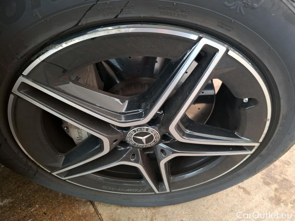  Mercedes  G-Klasee MERCEDES-BENZ GLC / 2019 / 5P / SUV GLC 200 d AMG Line #24