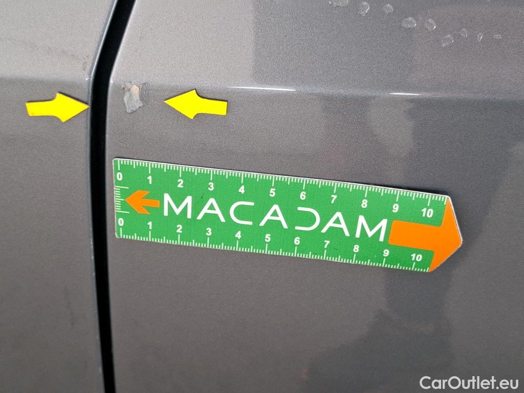  Bmw  Serie 1 BMW Série 1 / 2019 / 5P / Berline 116i DKG7 Business Design #4