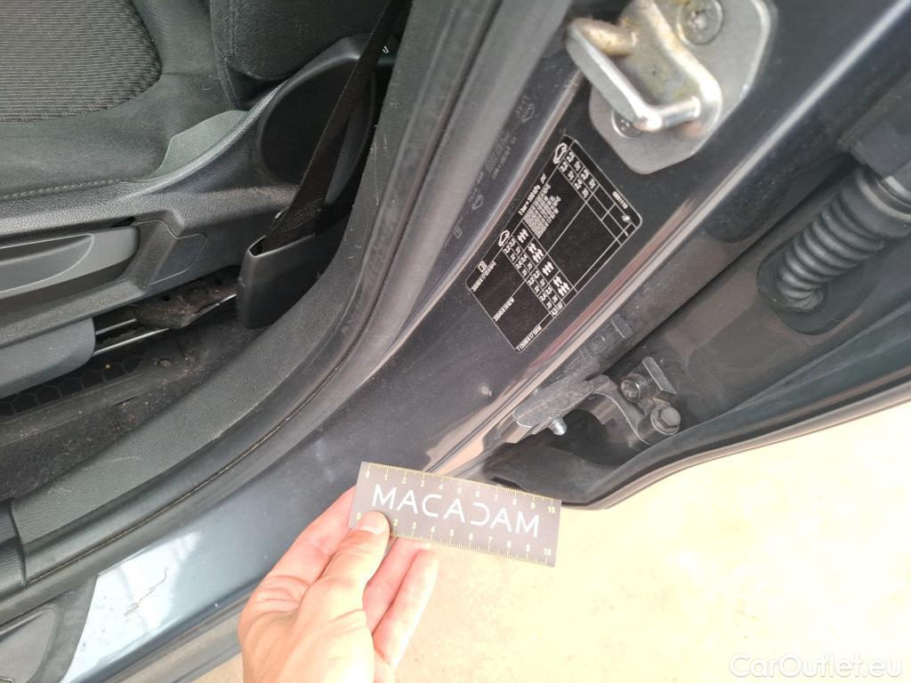  Bmw  X1 Série  sDrive16d Lounge 1.5 115CV BVM6 E6 #52