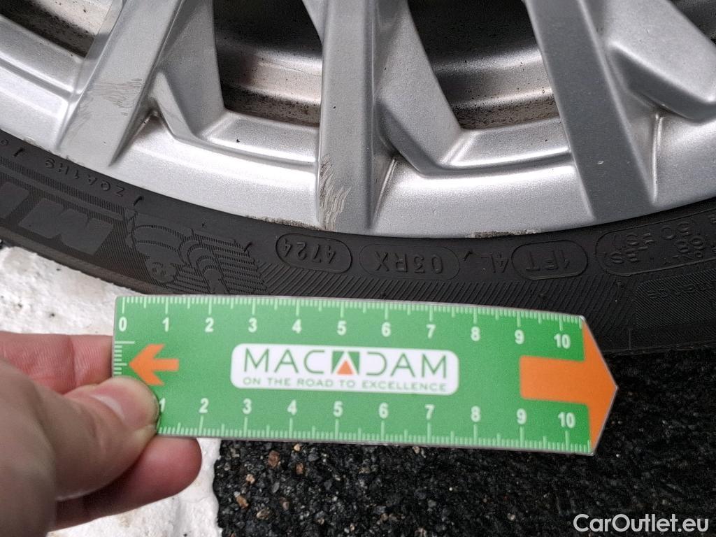  Fiat  500 FIAT  / 2015 / 3P / Berline Hybrid 1.0 BSG 70 ch Dolcevita #21