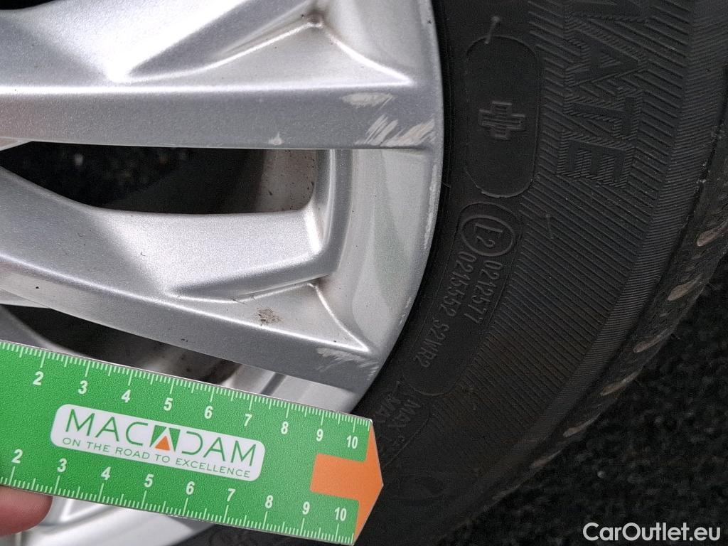  Fiat  500 FIAT  / 2015 / 3P / Berline Hybrid 1.0 BSG 70 ch Dolcevita #20