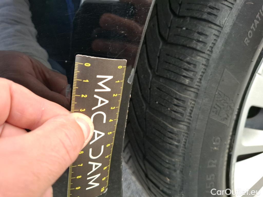  Peugeot  308  Premium Pack 1.5 HDI 100CV BVM6 E6dT #14