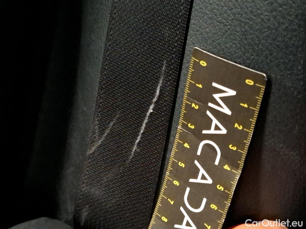  Toyota  C-HR TOYOTA  / 2016 / 5P / SUV 1.8 Hybride 122 Dynamic Business Stage A #2