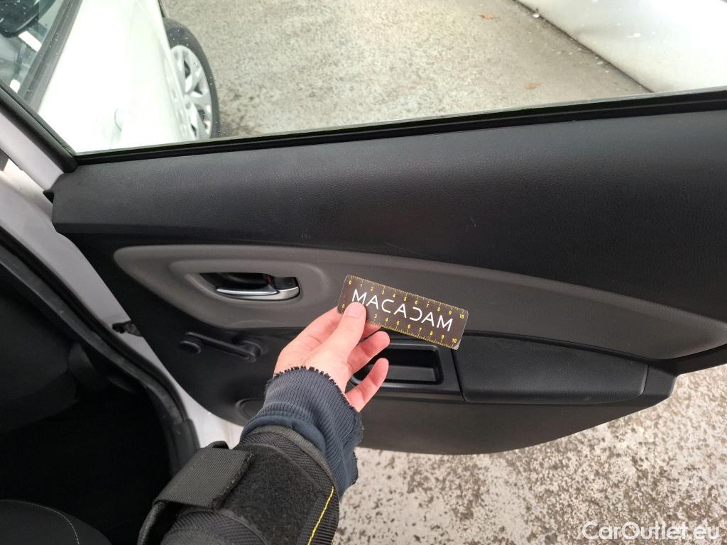  Toyota  Yaris TOYOTA  Hybride / 2017 / 5P / Berline 1.5 VVT-I HYBRID France Business #17