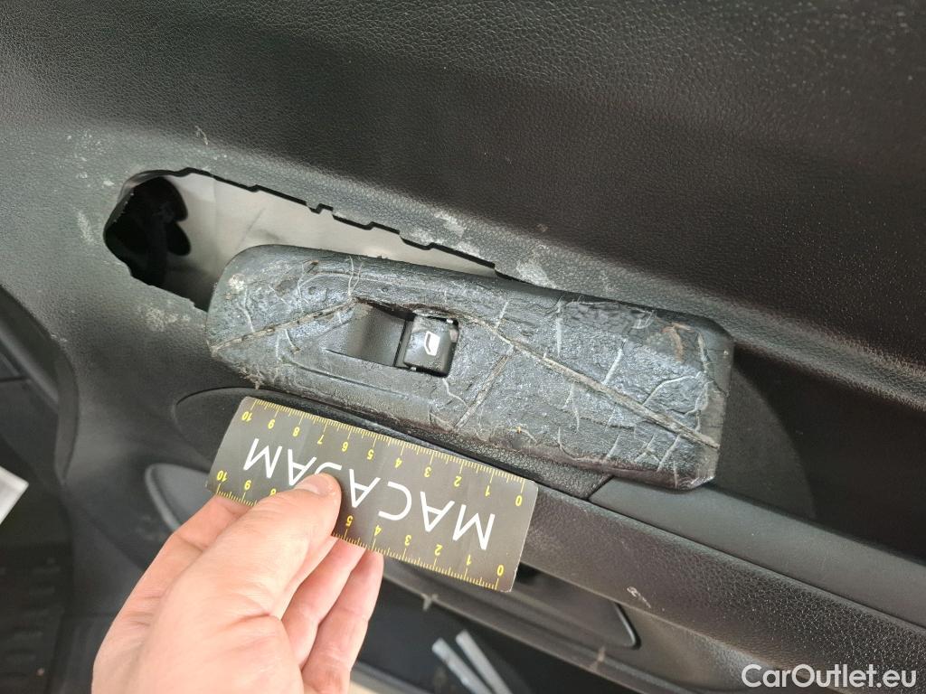  Citroen  Berlingo CITROEN   2018  4P  Fourgonnette Taille M 1000kg BlueHDi 75 BVM Club #16