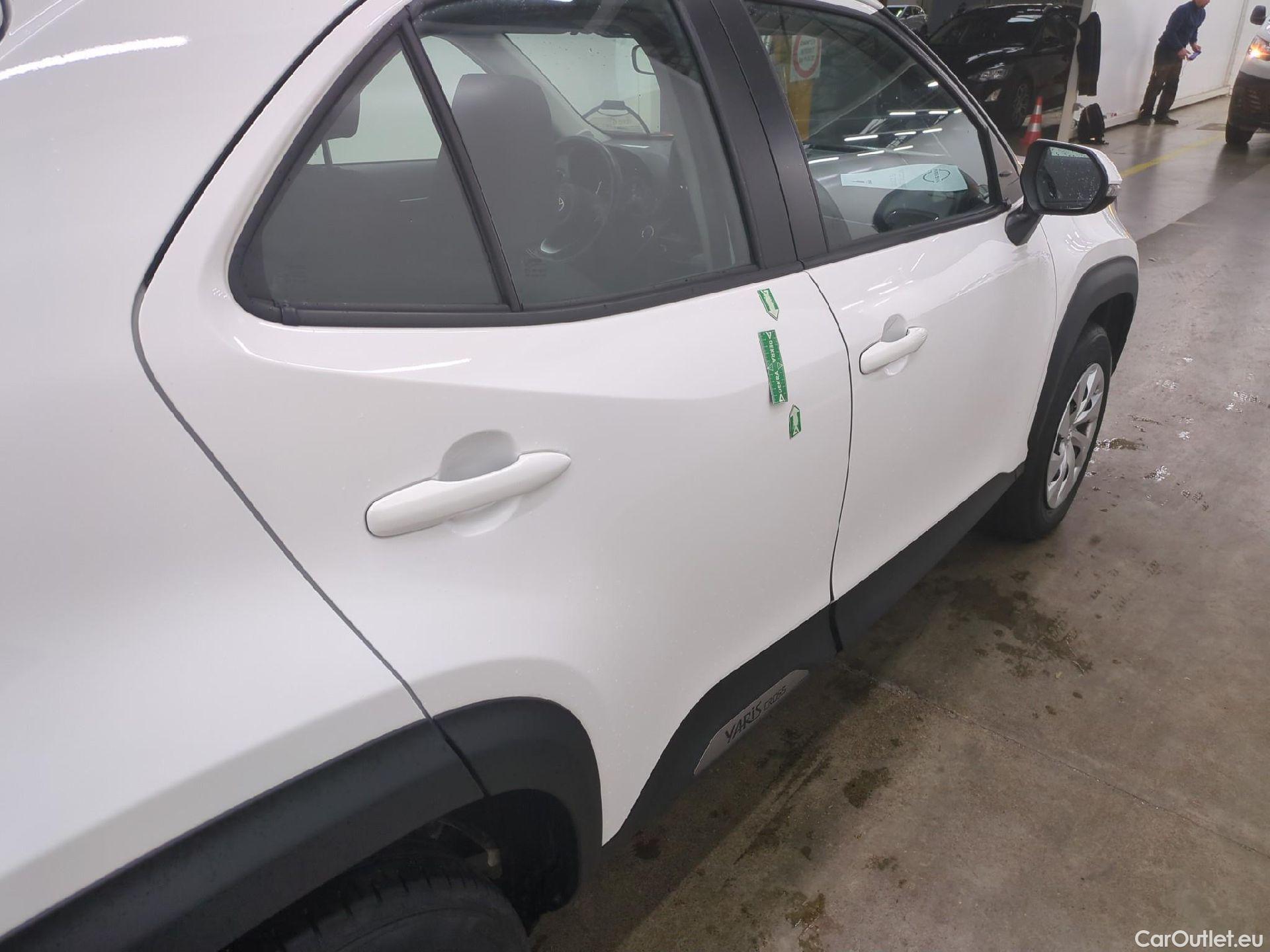  Toyota  Yaris Cross TOYOTA  Hybride / 2021 / 5P / SUV 1.5 HYBRID 116H DYNAMIC AUTO #8