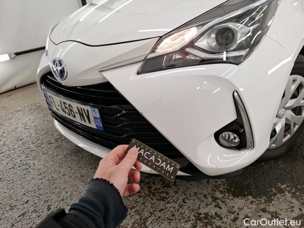  Toyota  Yaris TOYOTA  Hybride / 2017 / 5P / Berline 1.5 VVT-I HYBRID France Business #4