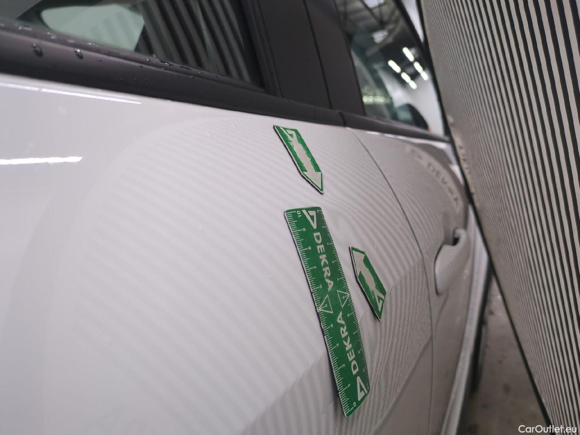  Toyota  Yaris Cross TOYOTA  Hybride / 2021 / 5P / SUV 1.5 HYBRID 116H DYNAMIC AUTO #9