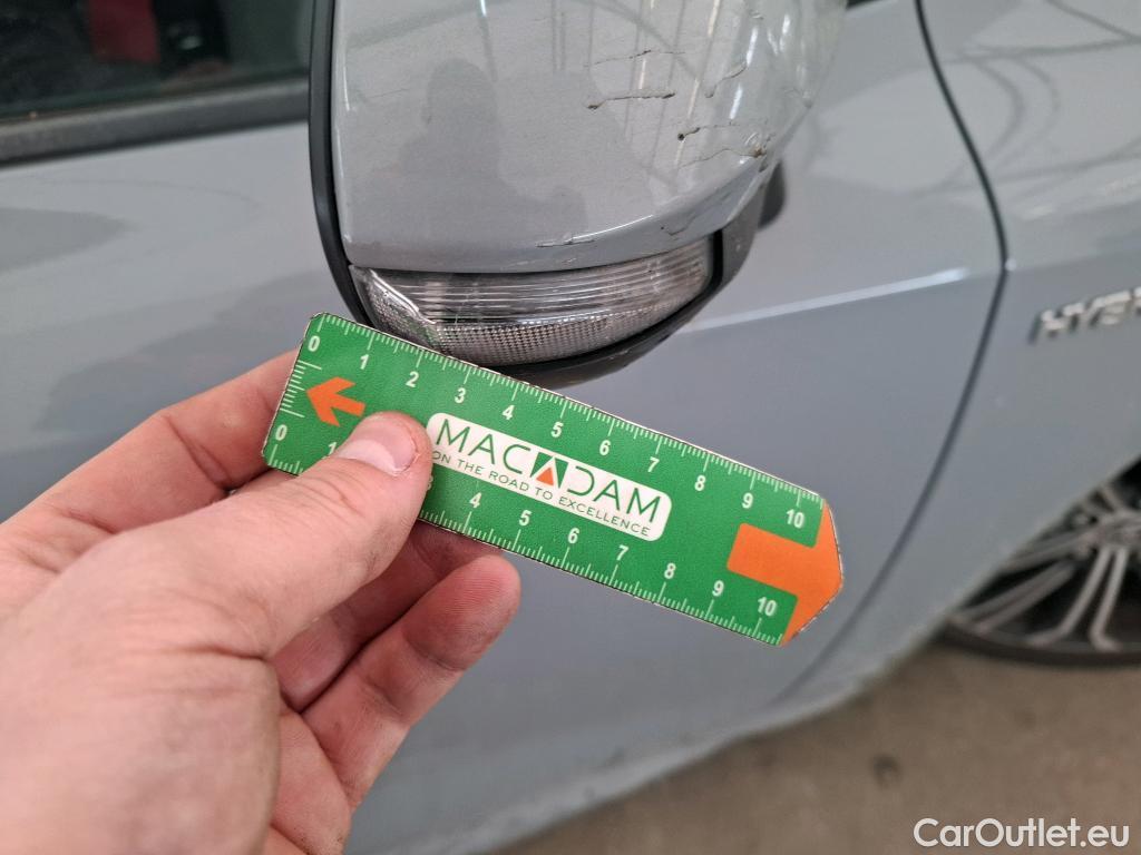  Toyota  Corolla TOYOTA  / 2018 / 5P / Berline Hybride 122h Design #9