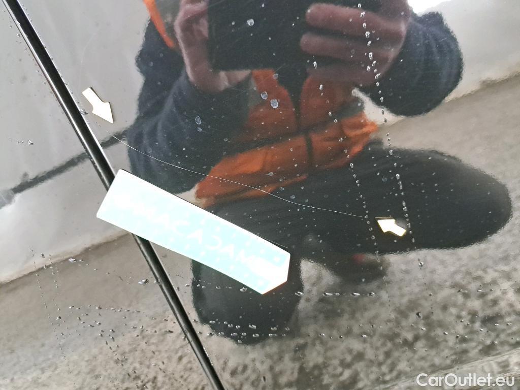  Nissan  Micra NISSAN  / 2016 / 5P / Berline IG-T 100 Xtronic Business Edition #5