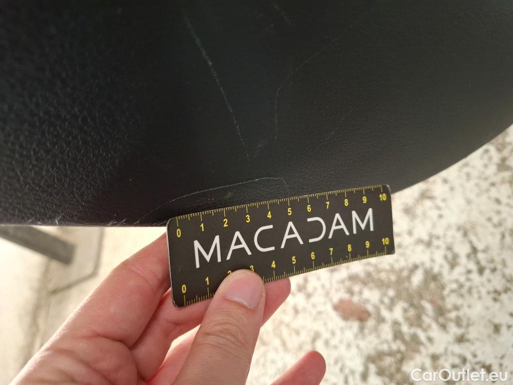  Toyota  Yaris TOYOTA  Hybride / 2017 / 5P / Berline 1.5 VVT-I HYBRID France Business #16