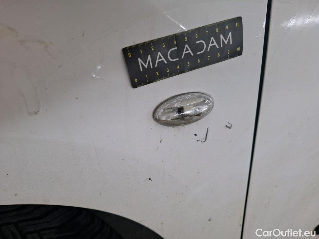  Citroen  Berlingo CITROEN   2018  4P  Fourgonnette Taille M 1000kg BlueHDi 75 BVM Club #13