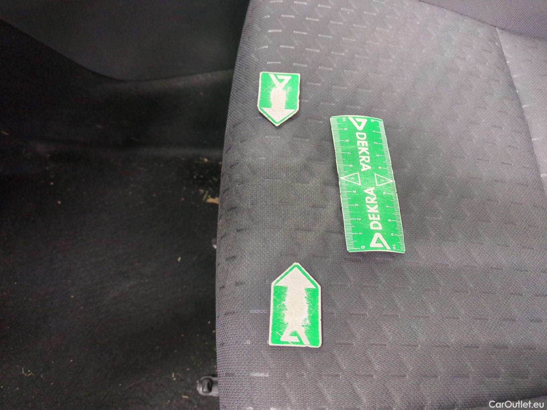  Toyota  Yaris Cross TOYOTA  Hybride / 2021 / 5P / SUV 1.5 HYBRID 116H DYNAMIC AUTO #1