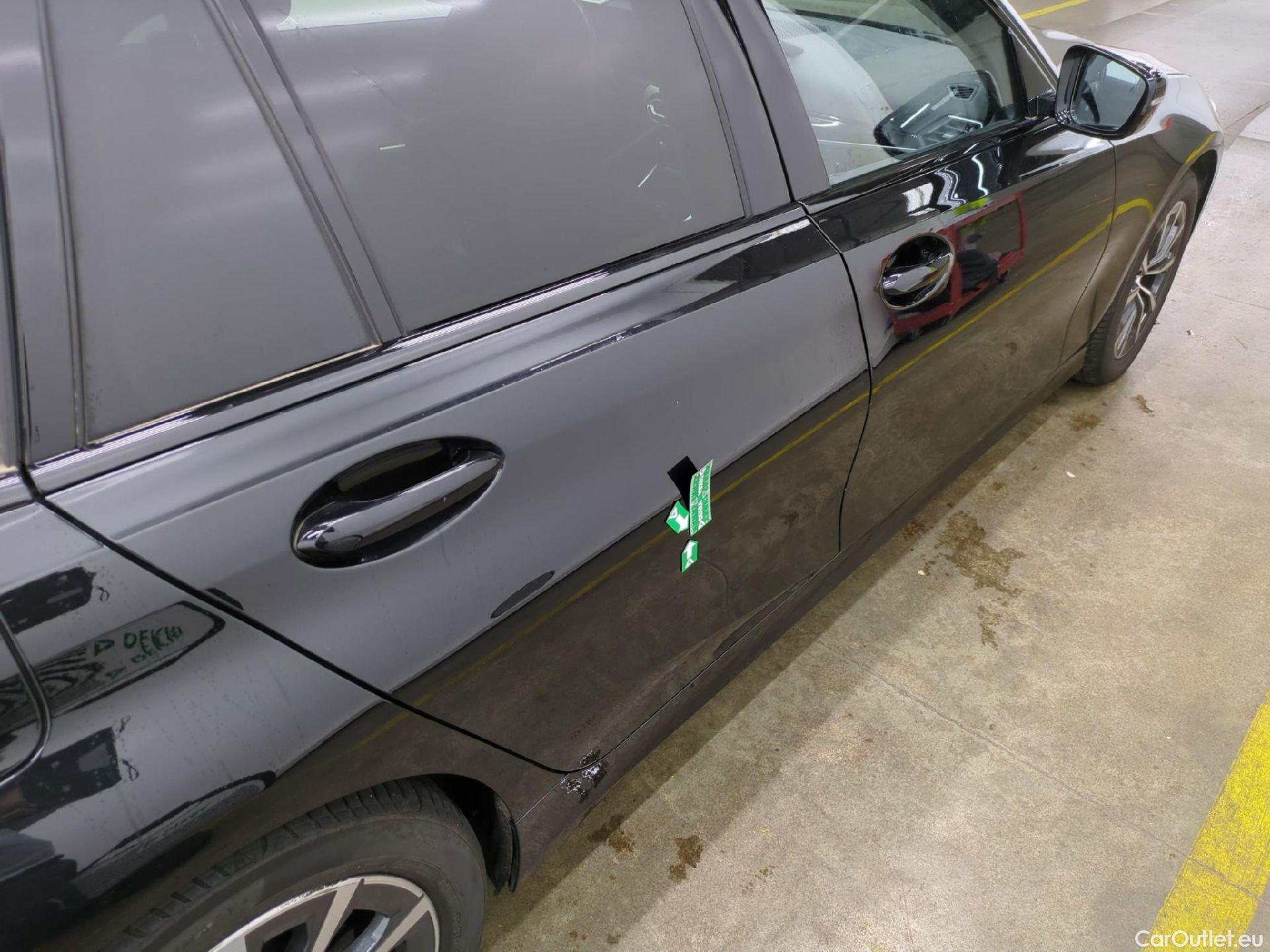  Bmw  Serie 3 BMW Série 3 Touring / 2022 / 5P / Break 318i 156ch Business Design BVA8 #12